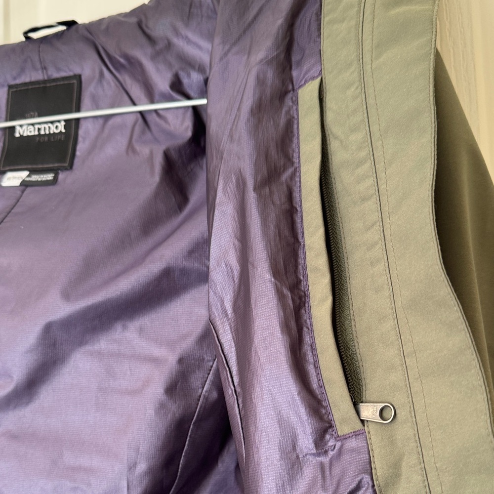 Marmot Forest Green Rain Jacket with Purple Lining - Picture 11 of 13